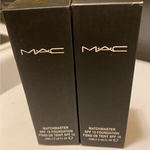 MAC Cosmetics Matchmaster Foundation - Black Packaging